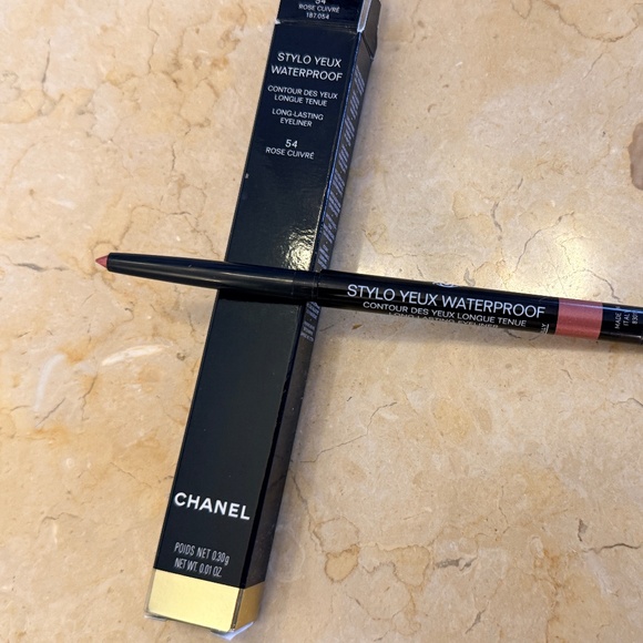 Chanel Stylo Yeux Waterproof Long Lasting Eyeliner in 54 Rose Cuivre - Picture 5 of 6